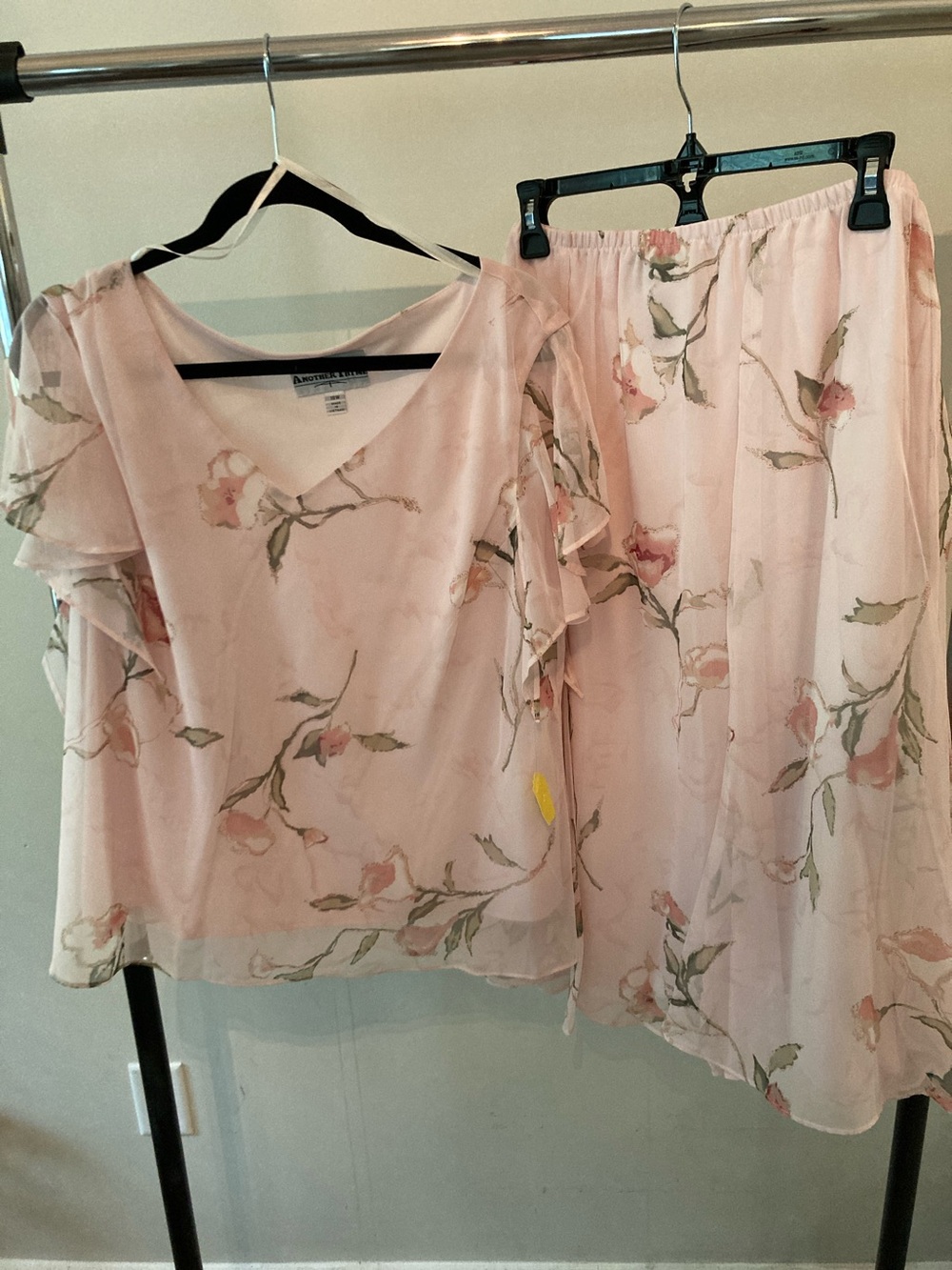 dressbarn Blush Pink Floral Maxi Skirt Set